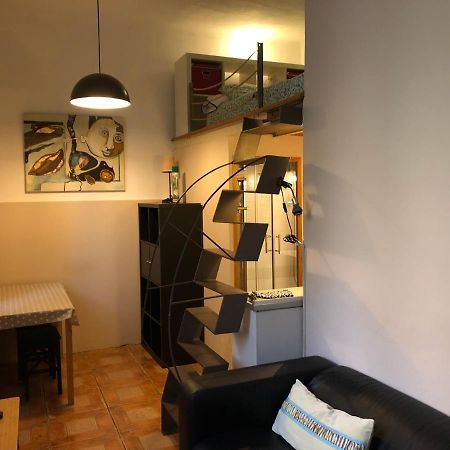 Estudio Finestrelles Esplugues de Llobregat Esterno foto