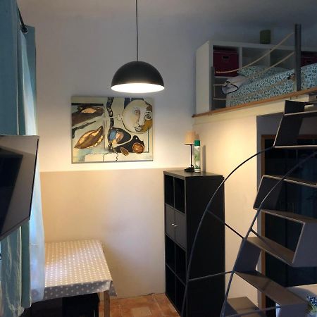 Estudio Finestrelles Esplugues de Llobregat Esterno foto