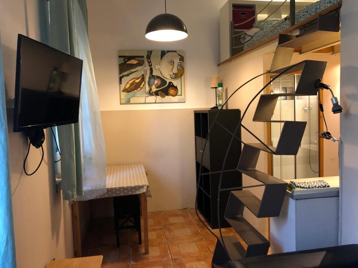 Estudio Finestrelles Esplugues de Llobregat Esterno foto