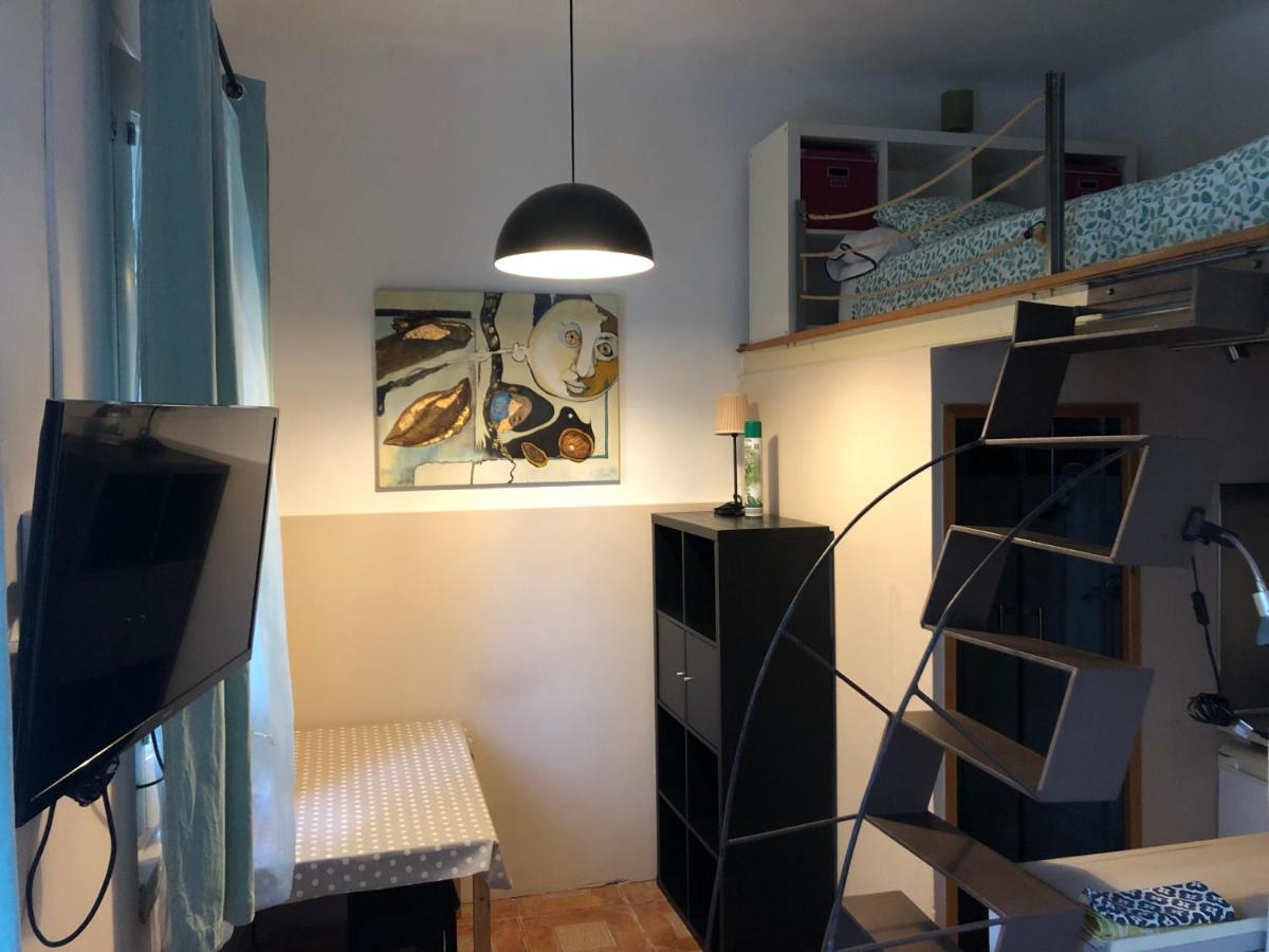 Estudio Finestrelles Esplugues de Llobregat Esterno foto